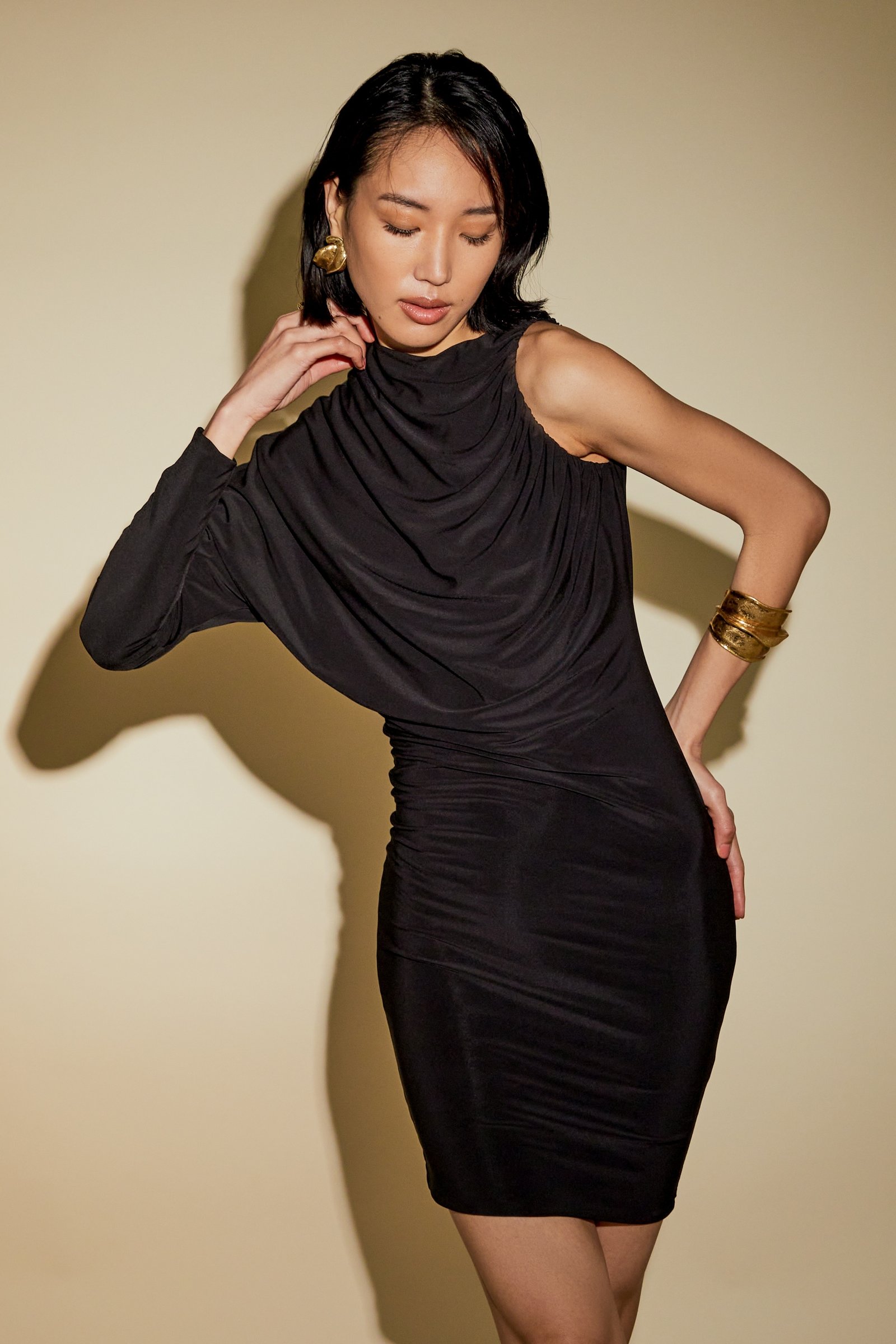 BELLADONNA BATWING DRAPE MINI DRESS - Navsoul Black